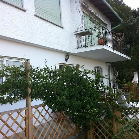 Apartment Camelia *